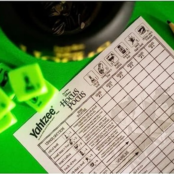 Disney Hocus Pocus-YAHTZEE: - Picture 4 of 5